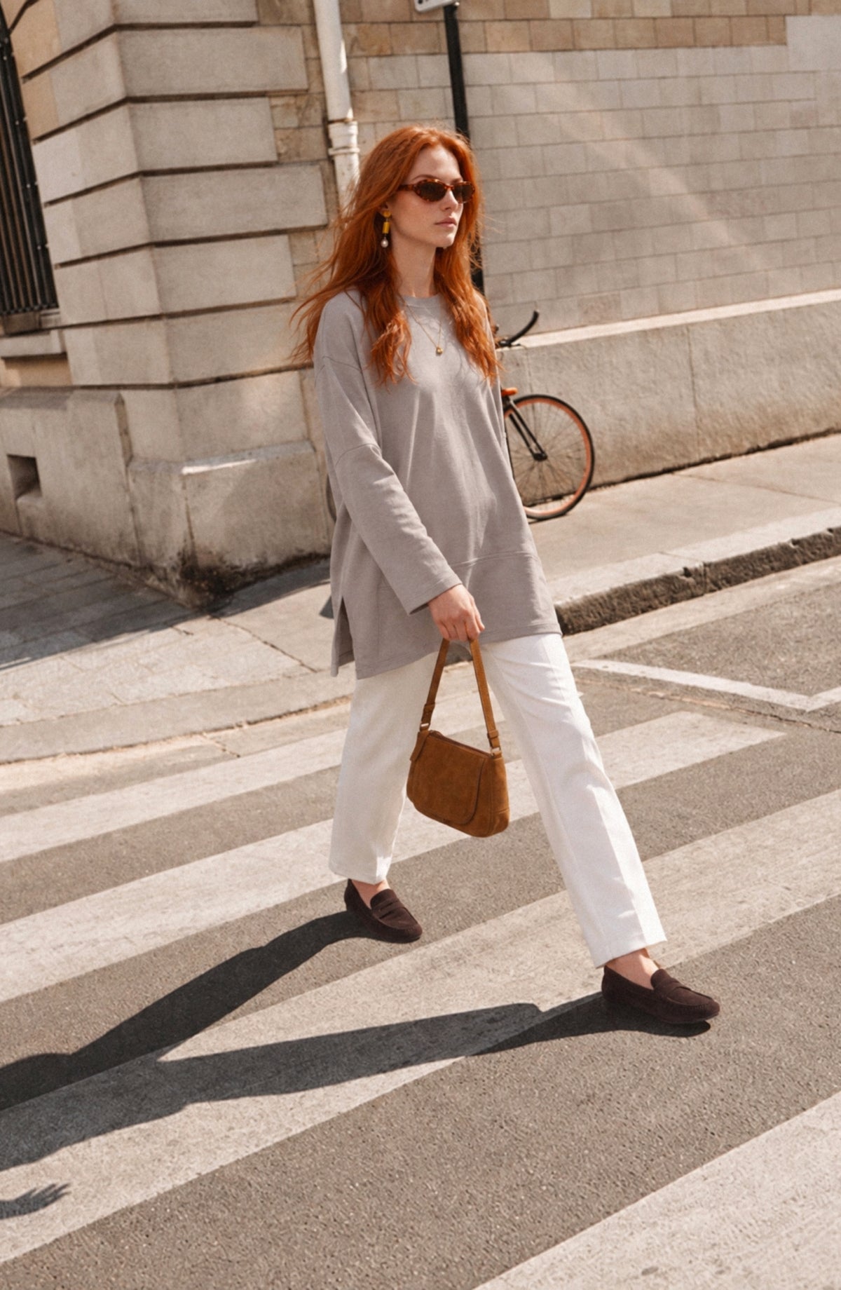 Parçalı Yırtmaçlı Oversize Taş Sweatshirt