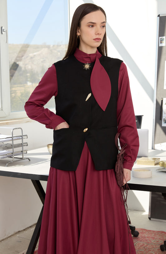 Yaka Dilimli Bordo Gömlek