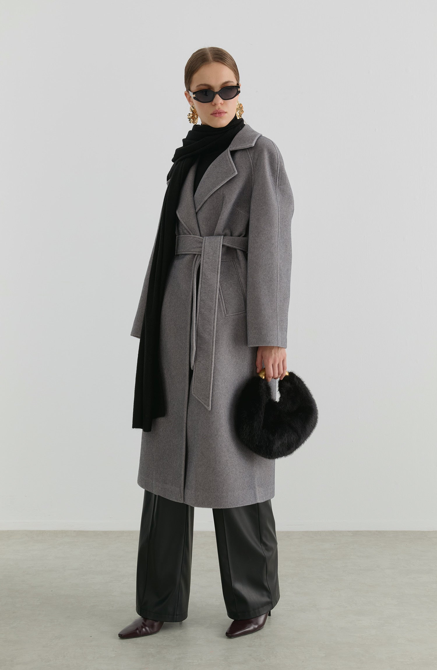 Oversize Tay Tüyü Gri Basic Kaban