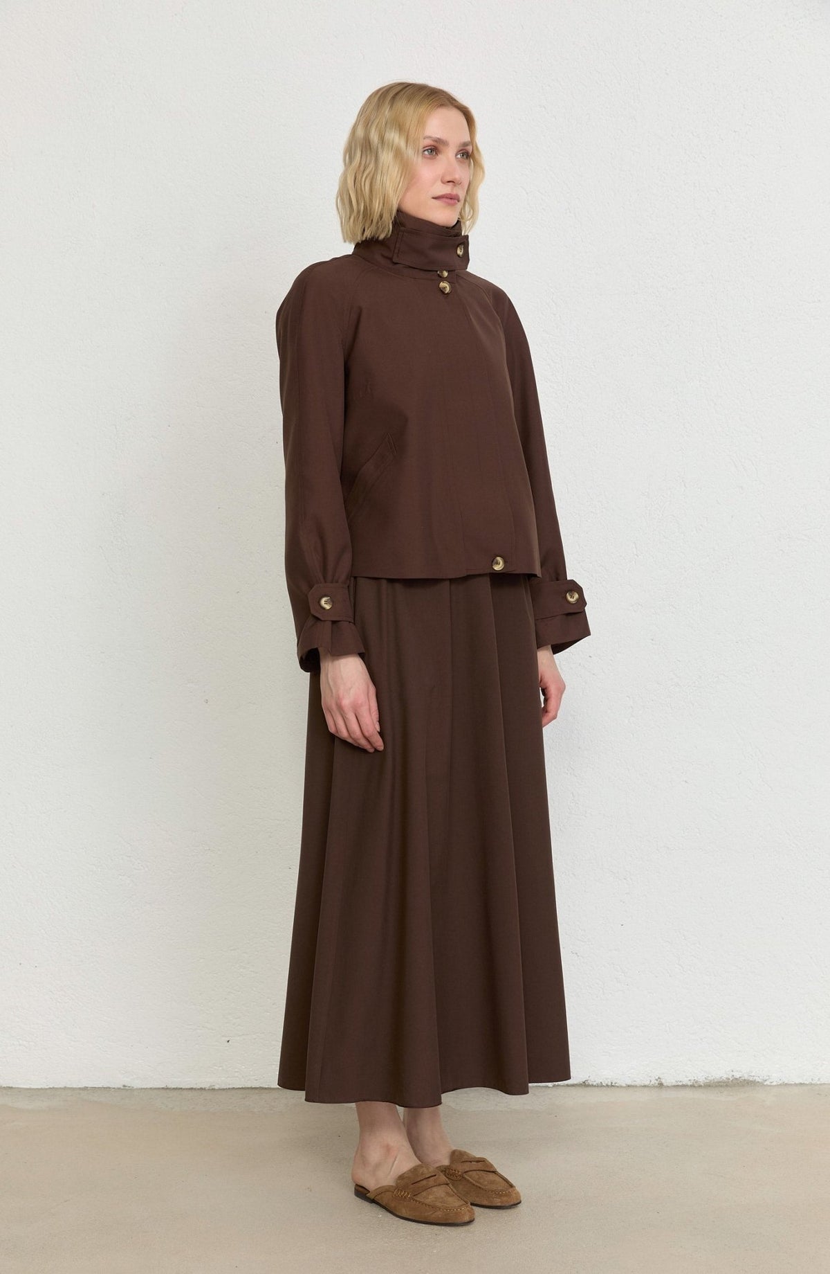 Dik Yaka Acı Kahve Oversize Midi Trenç Ceket - Fatma Atasoy
