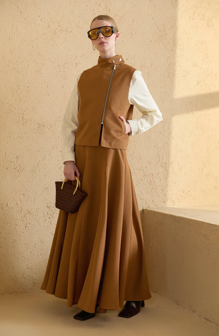 Dik Yaka Tarçın Parçalı Yelek Etek Takım - Fatma Atasoy