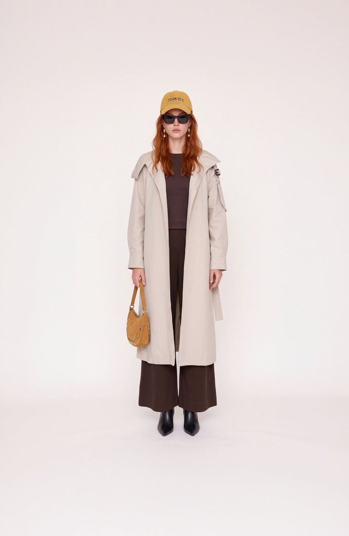 Dik Yaka Toka Kemerli Taş Oversize Trençkot - Fatma Atasoy