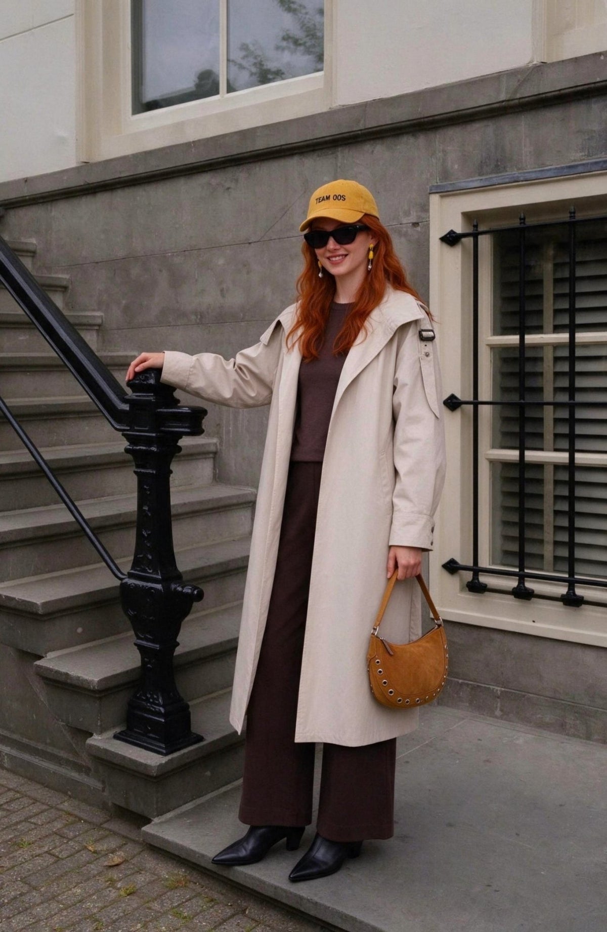 Dik Yaka Toka Kemerli Taş Oversize Trençkot - Fatma Atasoy