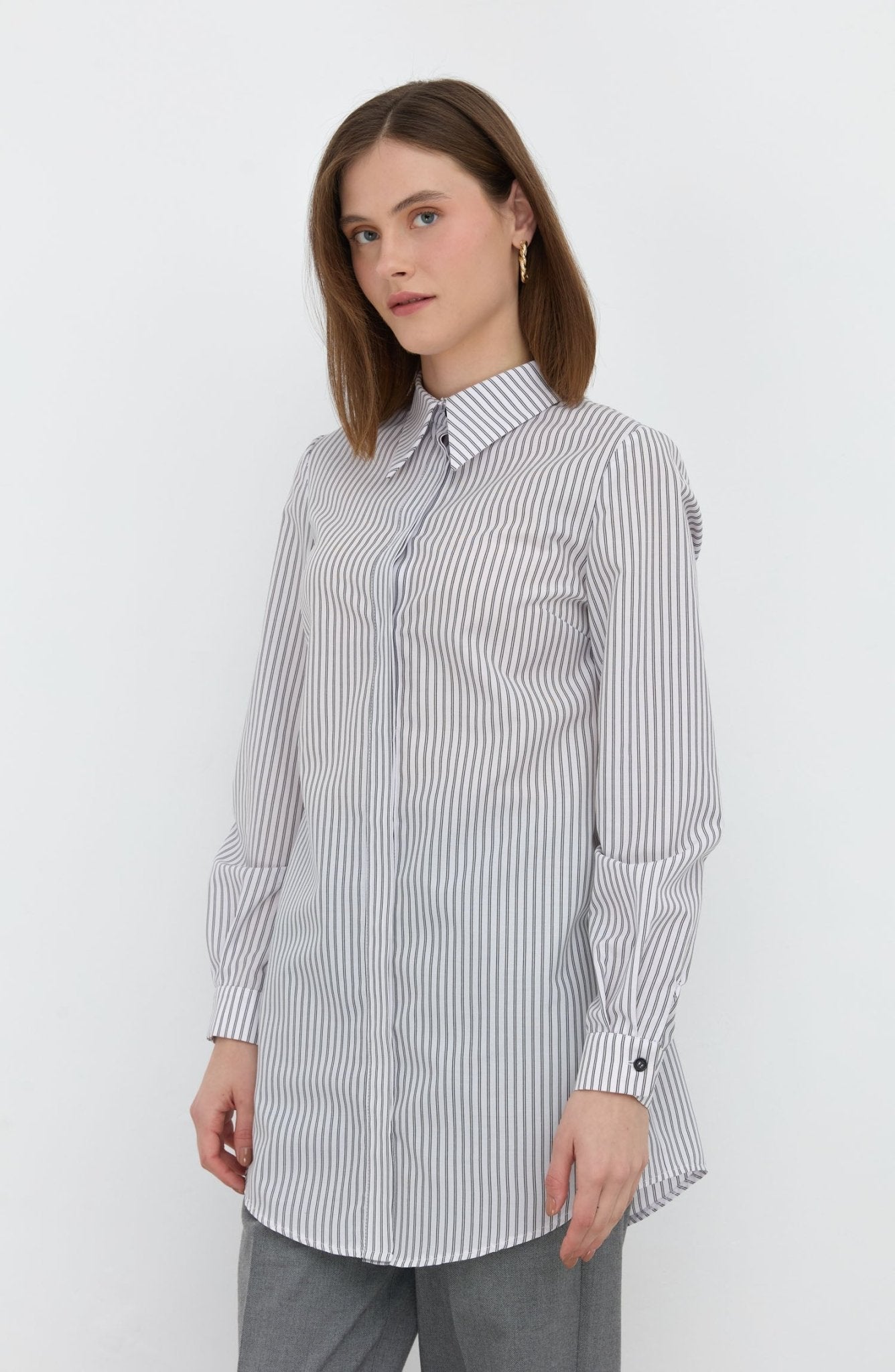 Fit Çizgili Midi Basic Beyaz Gömlek - Fatma Atasoy