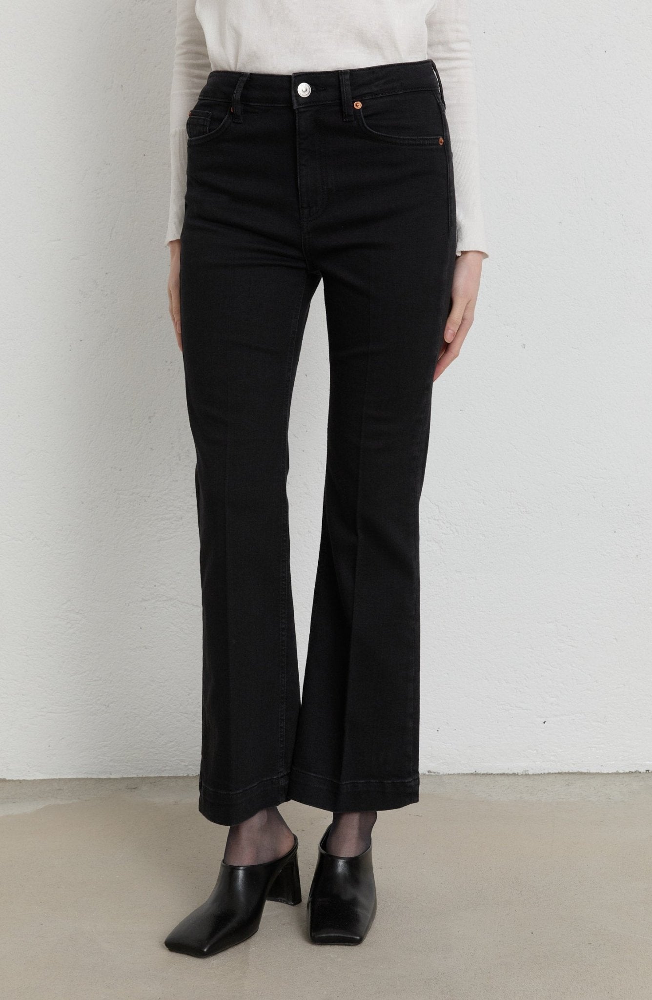 Flare Siyah Denim Pantolon - Fatma Atasoy