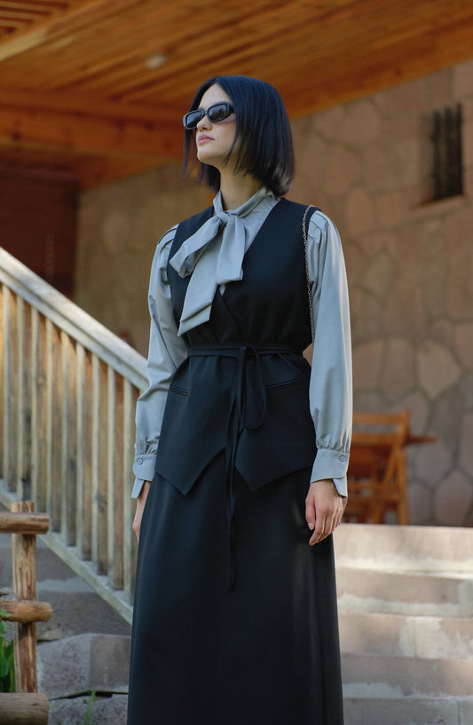 Gabardin Bağlamalı Siyah Yelek Etek Takım - Fatma Atasoy