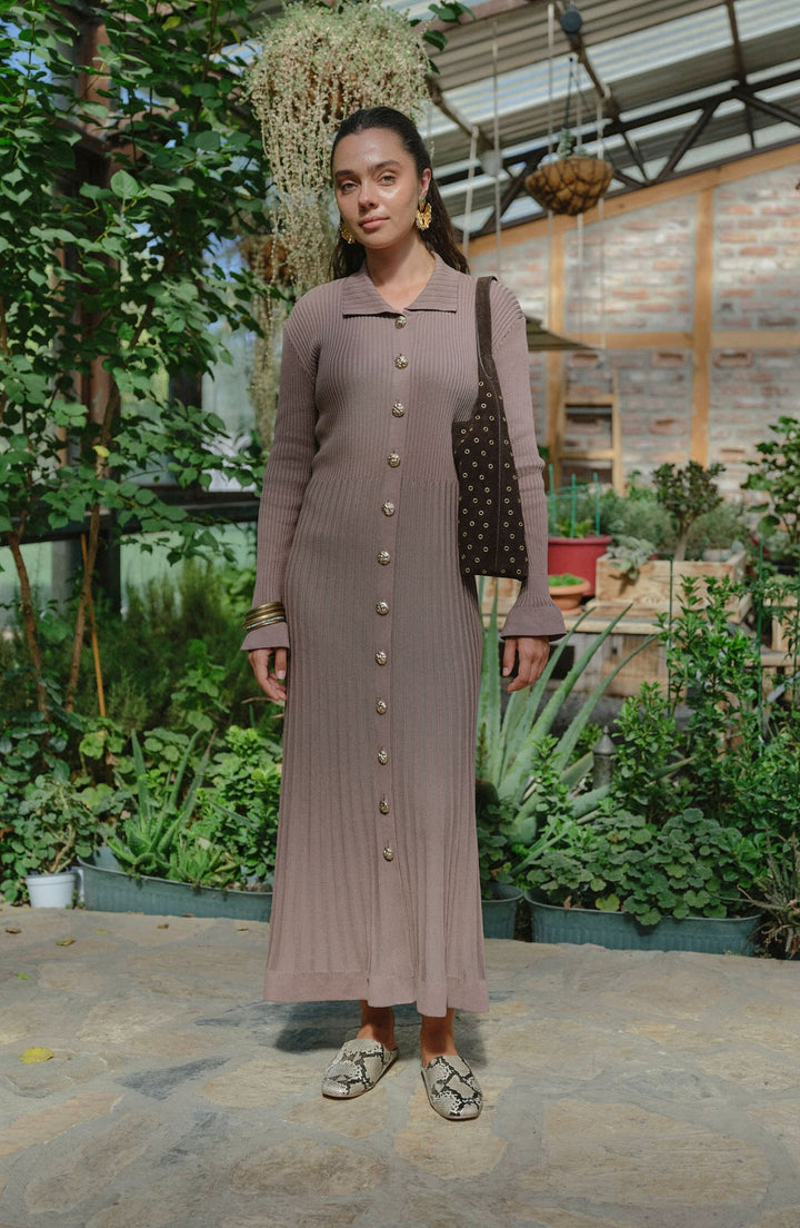 Gold Düğmeli Mocha Fitilli Merserize Triko Elbise - Fatma Atasoy