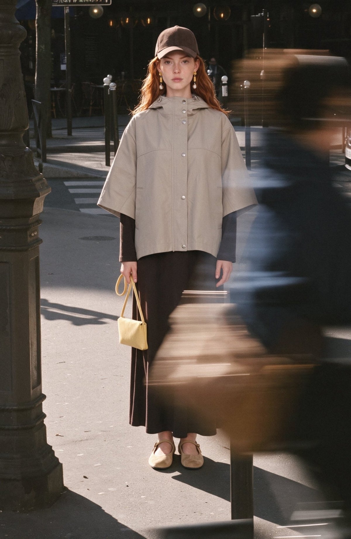 Kapüşonlu Bej Pelerin Panço - Fatma Atasoy