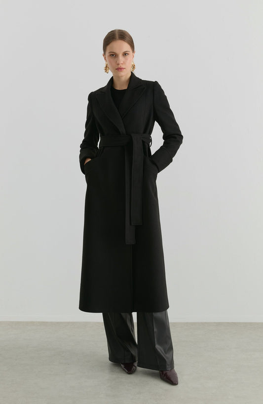 Kuşaklı Maksi Siyah Kaban - Fatma Atasoy