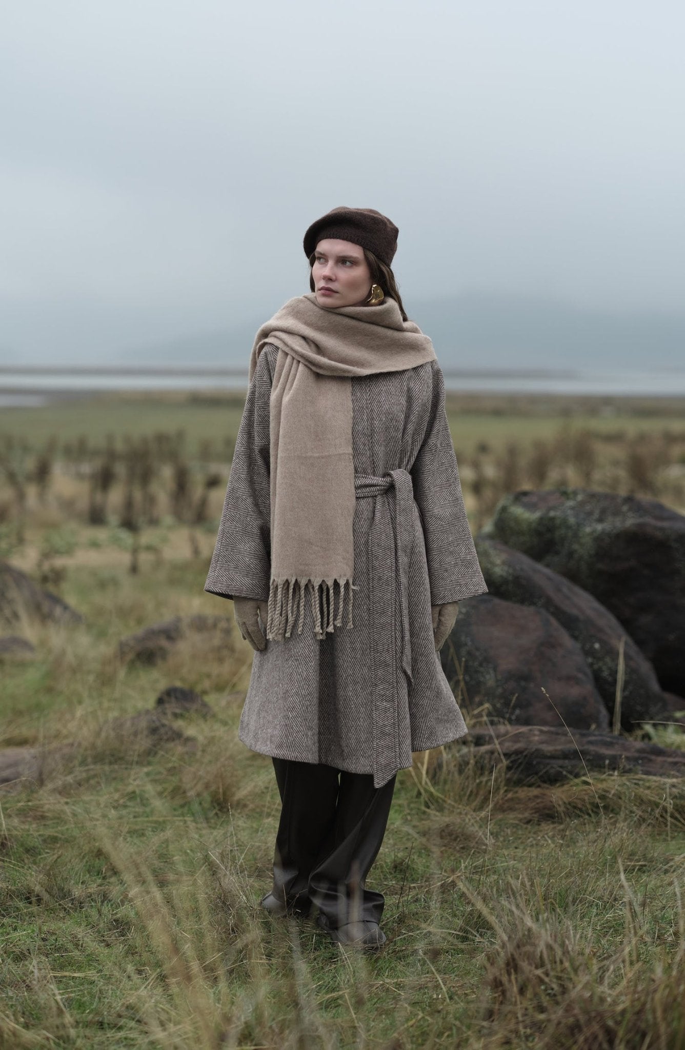 Pelerin Balıksırtı Sütlü Kahve Yün Kaban - Fatma Atasoy