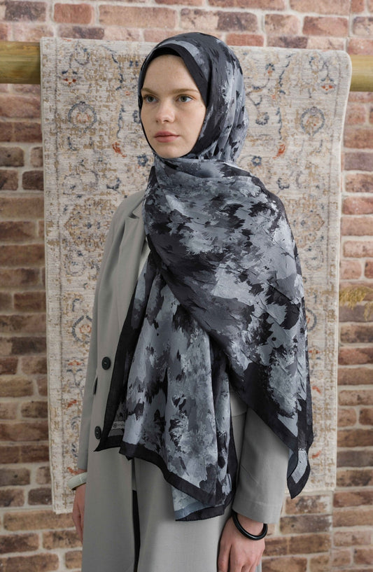 Pigmentia Desenli Antrasit Crash Şal - Fatma Atasoy
