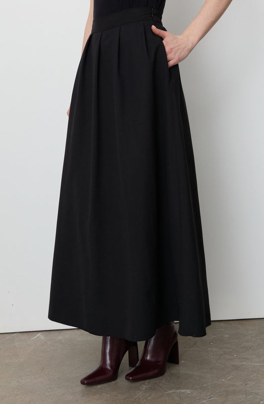 Pileli Siyah Trenç Etek - Fatma Atasoy