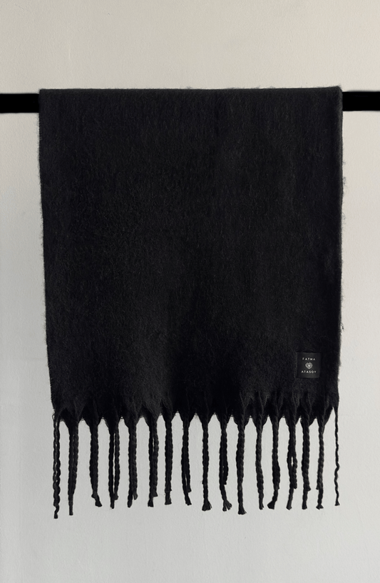 Püsküllü Siyah Şal - Fatma Atasoy