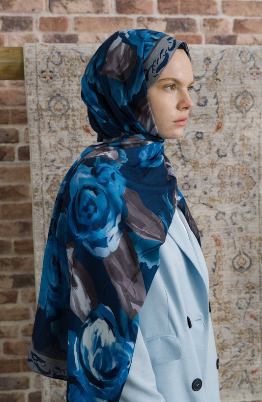Rose Desenli Lacivert Crash Şal - Fatma Atasoy