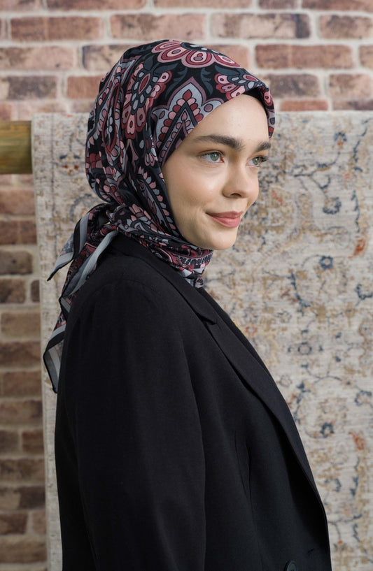 Royadia Siyah Bordo Etnik Desenli Eşarp - Fatma Atasoy