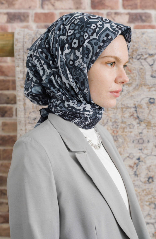 Royadia Siyah Etnik Desenli Eşarp - Fatma Atasoy