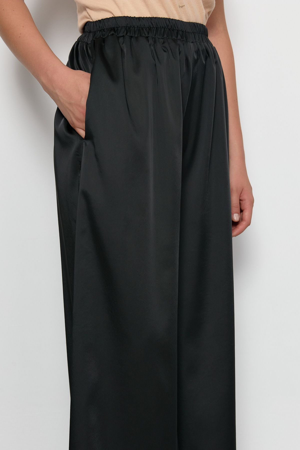 Siyah Saten Etek Pantalon - Fatma Atasoy