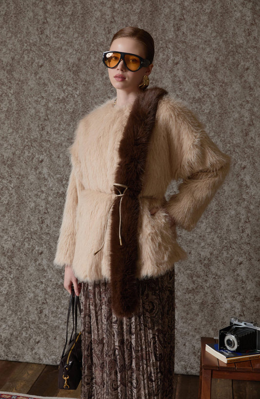 Tüylü Taş Kürk Kaban - Fatma Atasoy