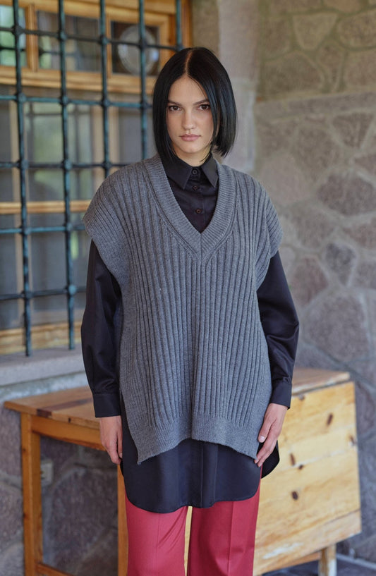 V Yaka Fitilli Gri Triko Süveter - Fatma Atasoy