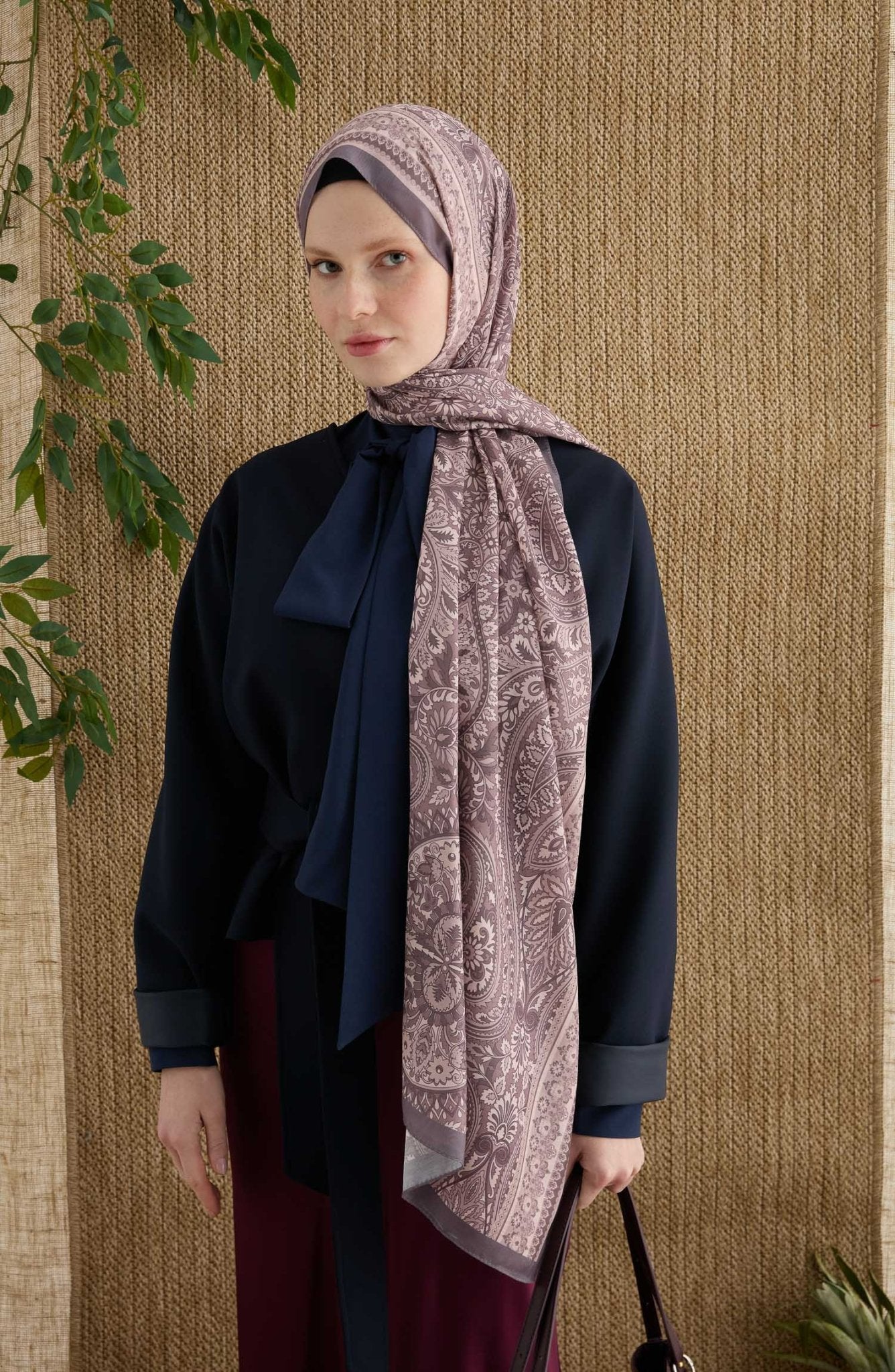 Amelia Gül Kurusu Etnik Desen Şal - Fatma Atasoy