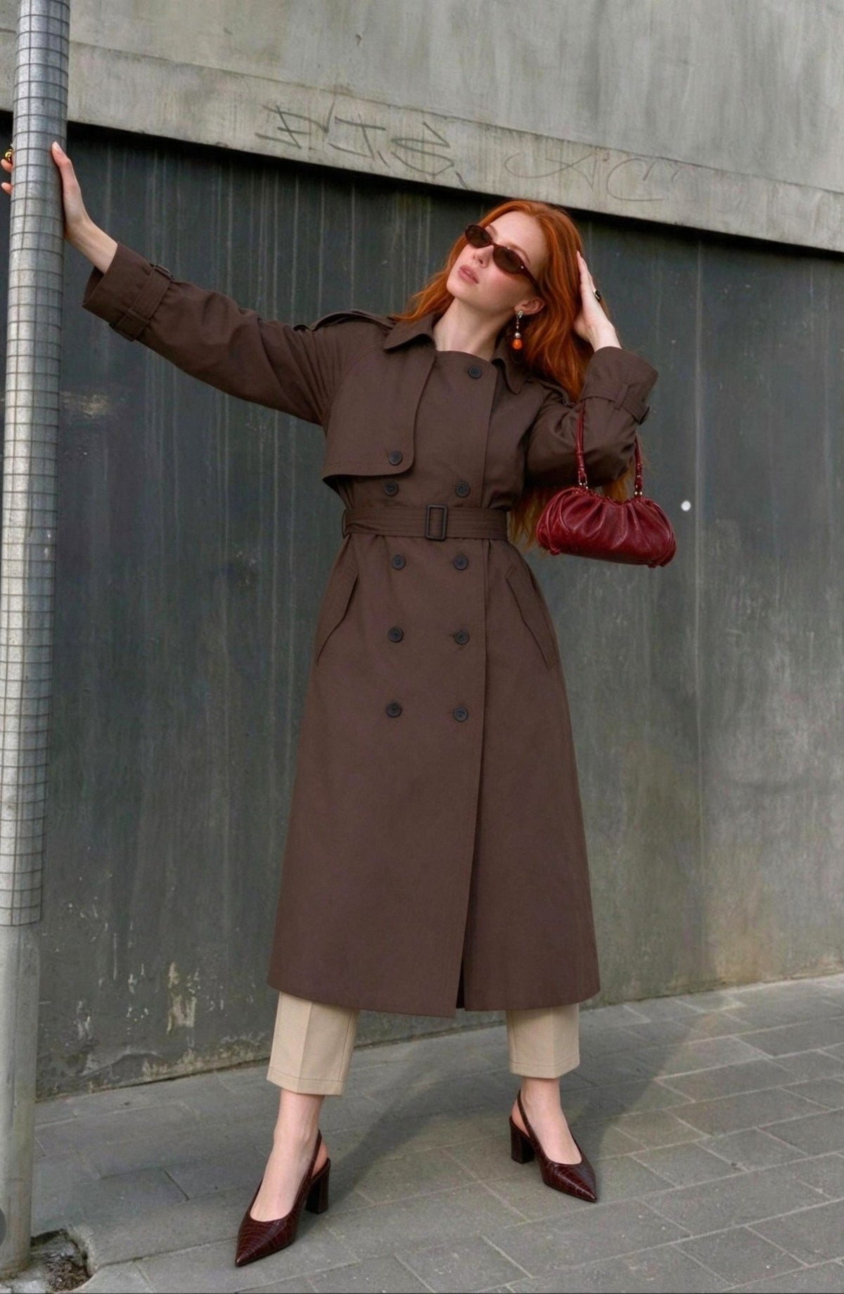 Apoletli Acı Kahve Oversize Trençkot - Fatma Atasoy