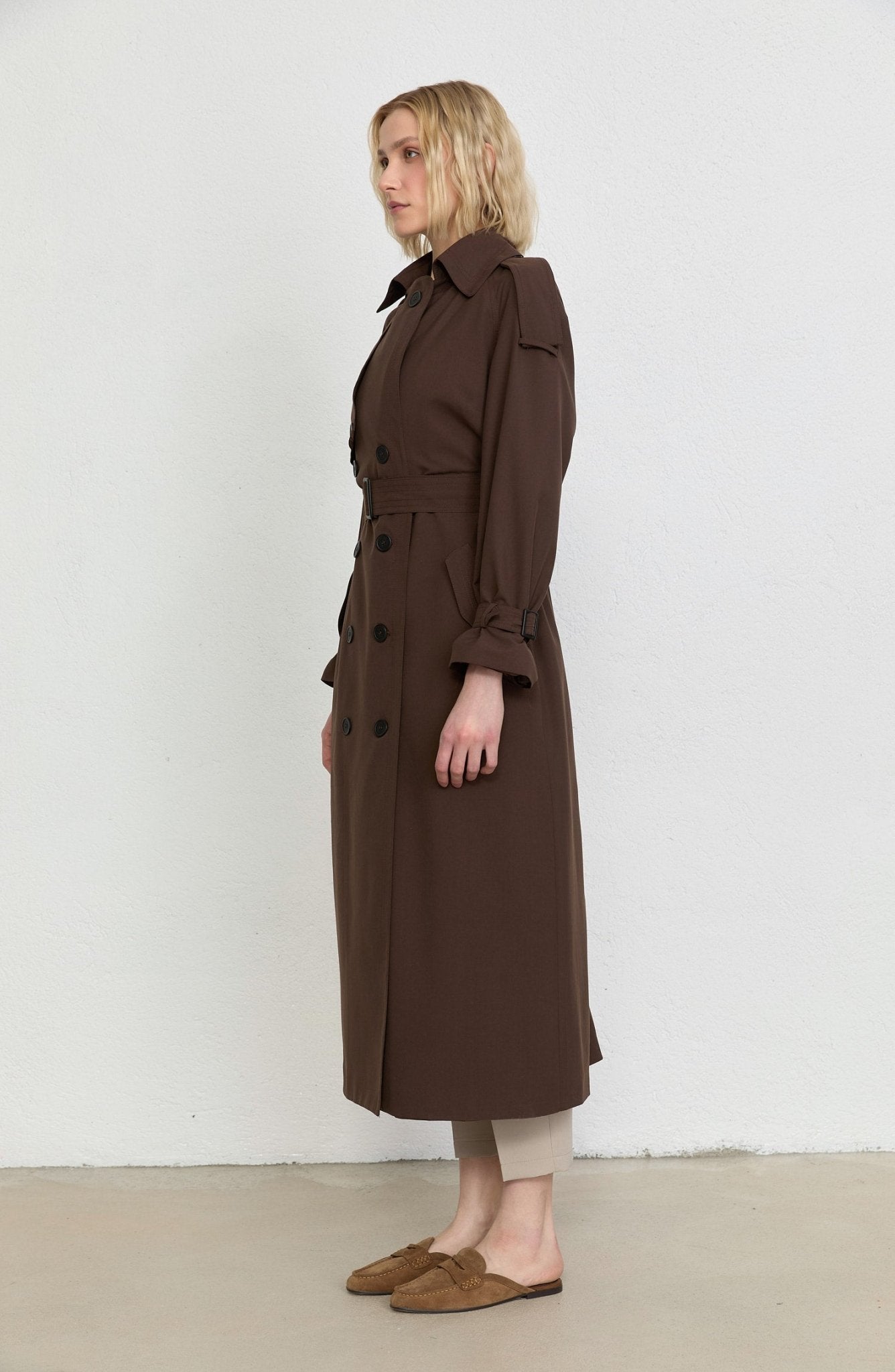 Apoletli Acı Kahve Oversize Trençkot - Fatma Atasoy
