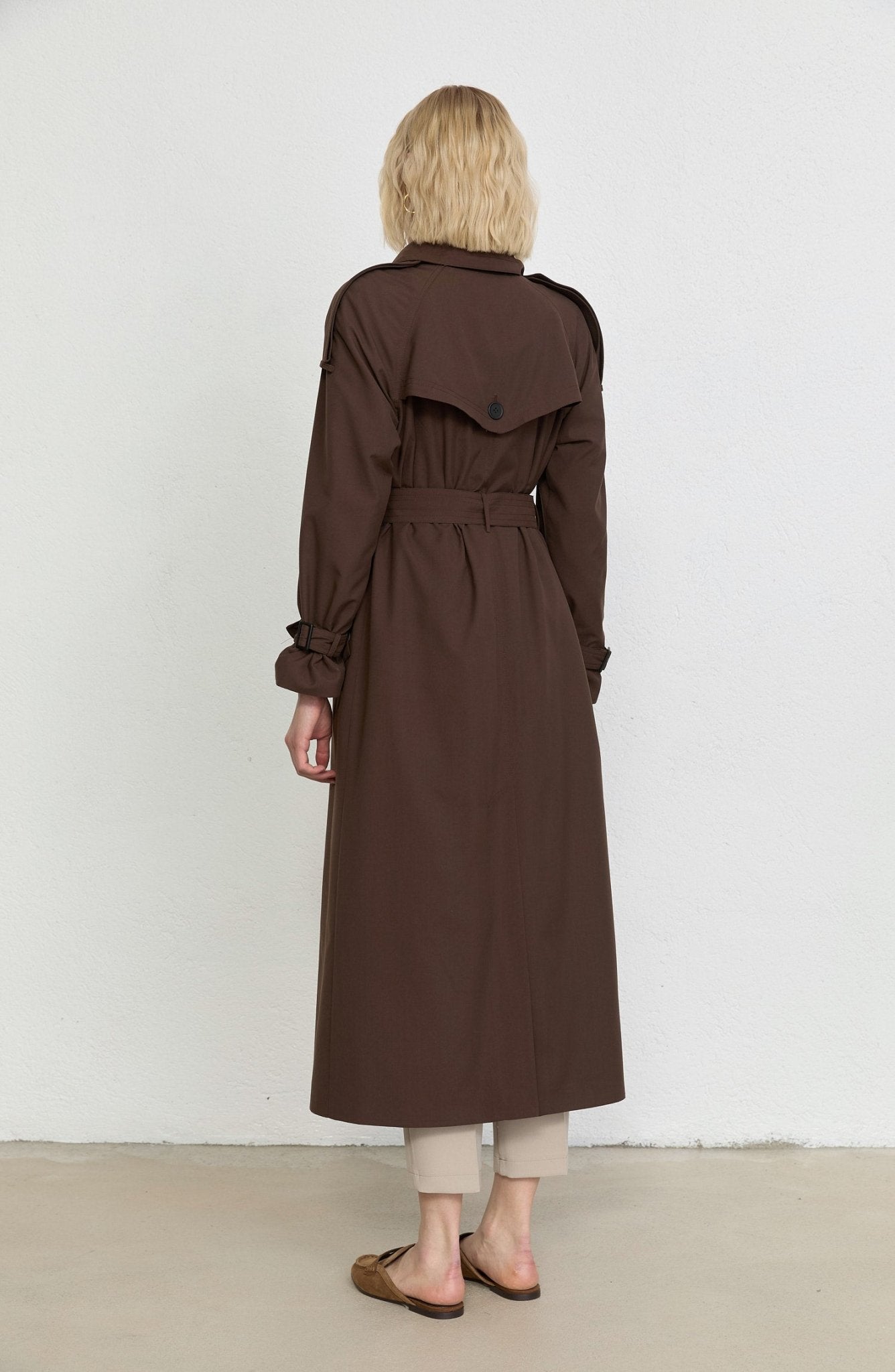 Apoletli Acı Kahve Oversize Trençkot - Fatma Atasoy
