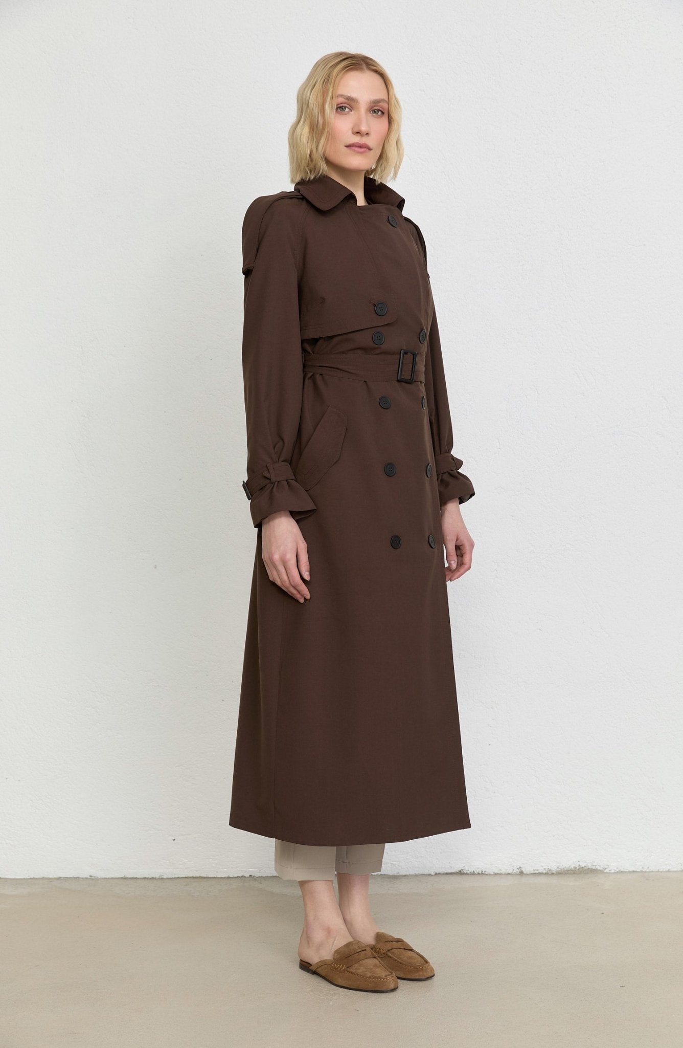 Apoletli Acı Kahve Oversize Trençkot - Fatma Atasoy