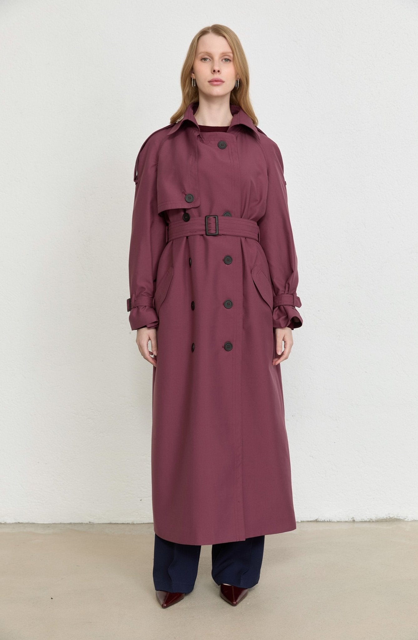 Apoletli Mürdüm Oversize Trençkot - Fatma Atasoy
