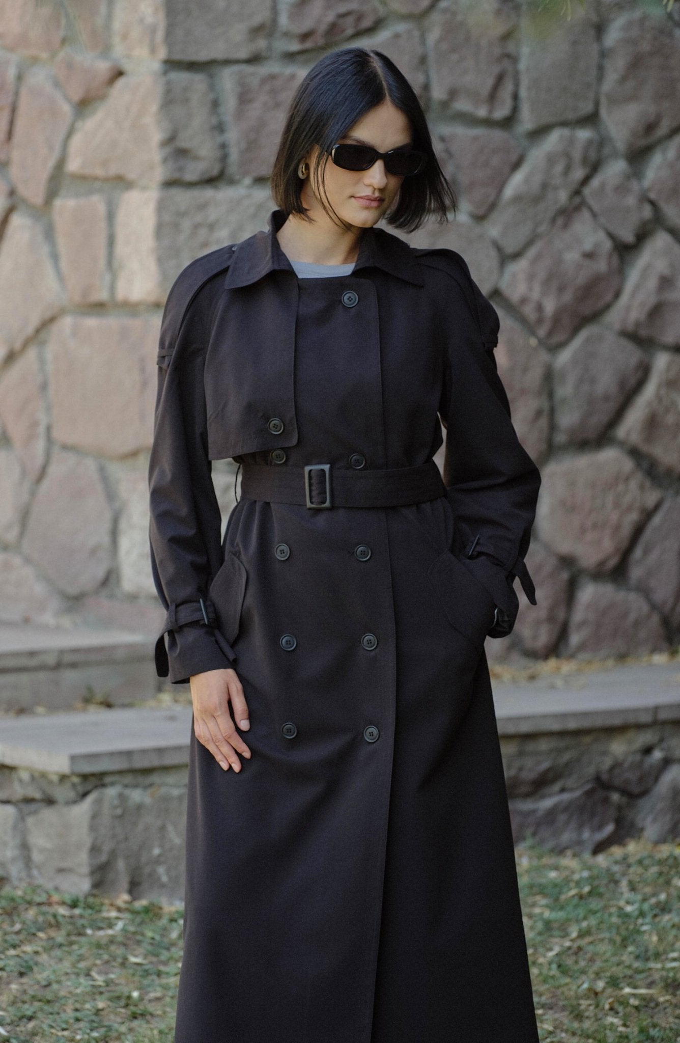 Apoletli Siyah Oversize Trençkot - Fatma Atasoy