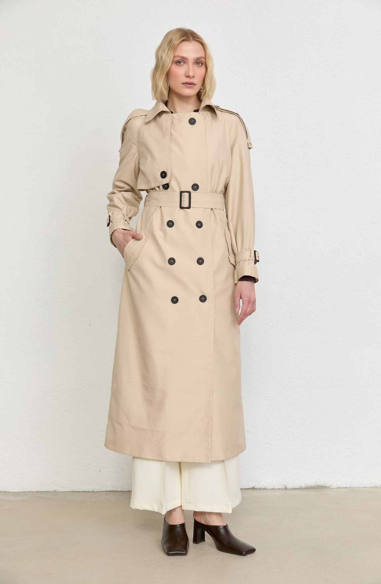 Apoletli Taş Oversize Trençkot - Fatma Atasoy