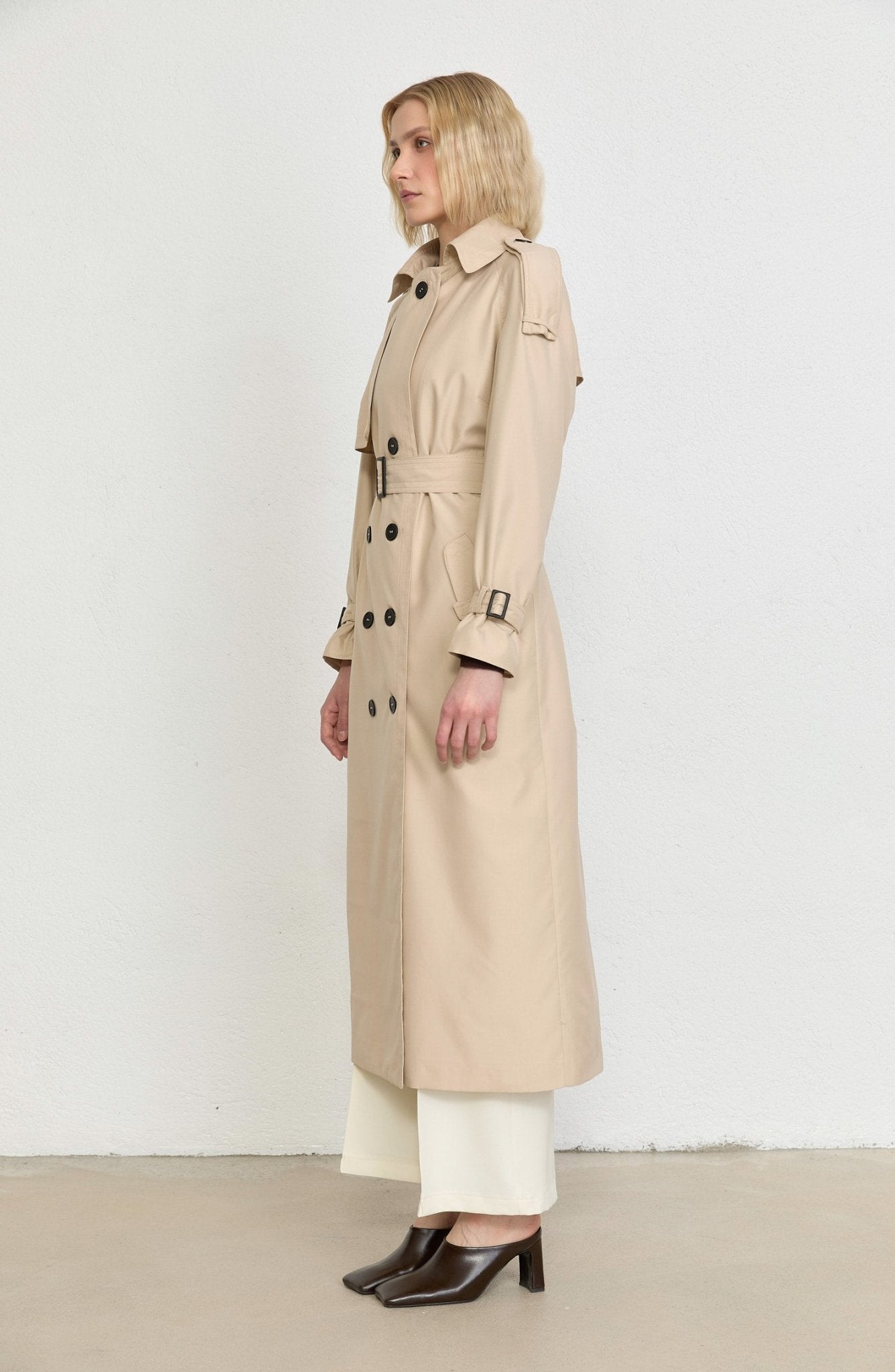 Apoletli Taş Oversize Trençkot - Fatma Atasoy