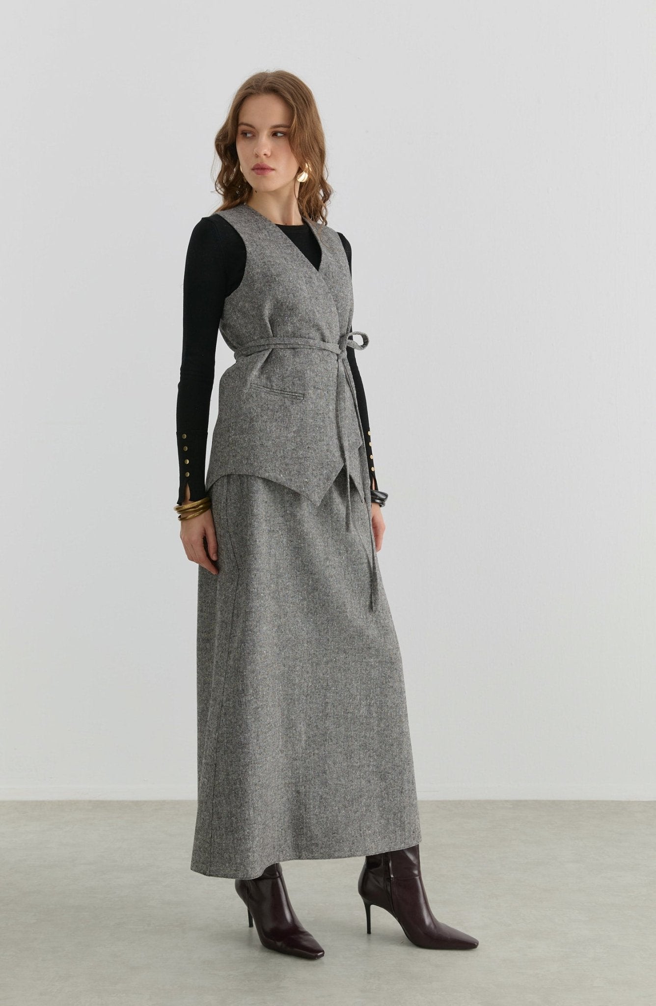 Bağlamalı Siyah Tüvit Yelek Etek Takım - Fatma Atasoy