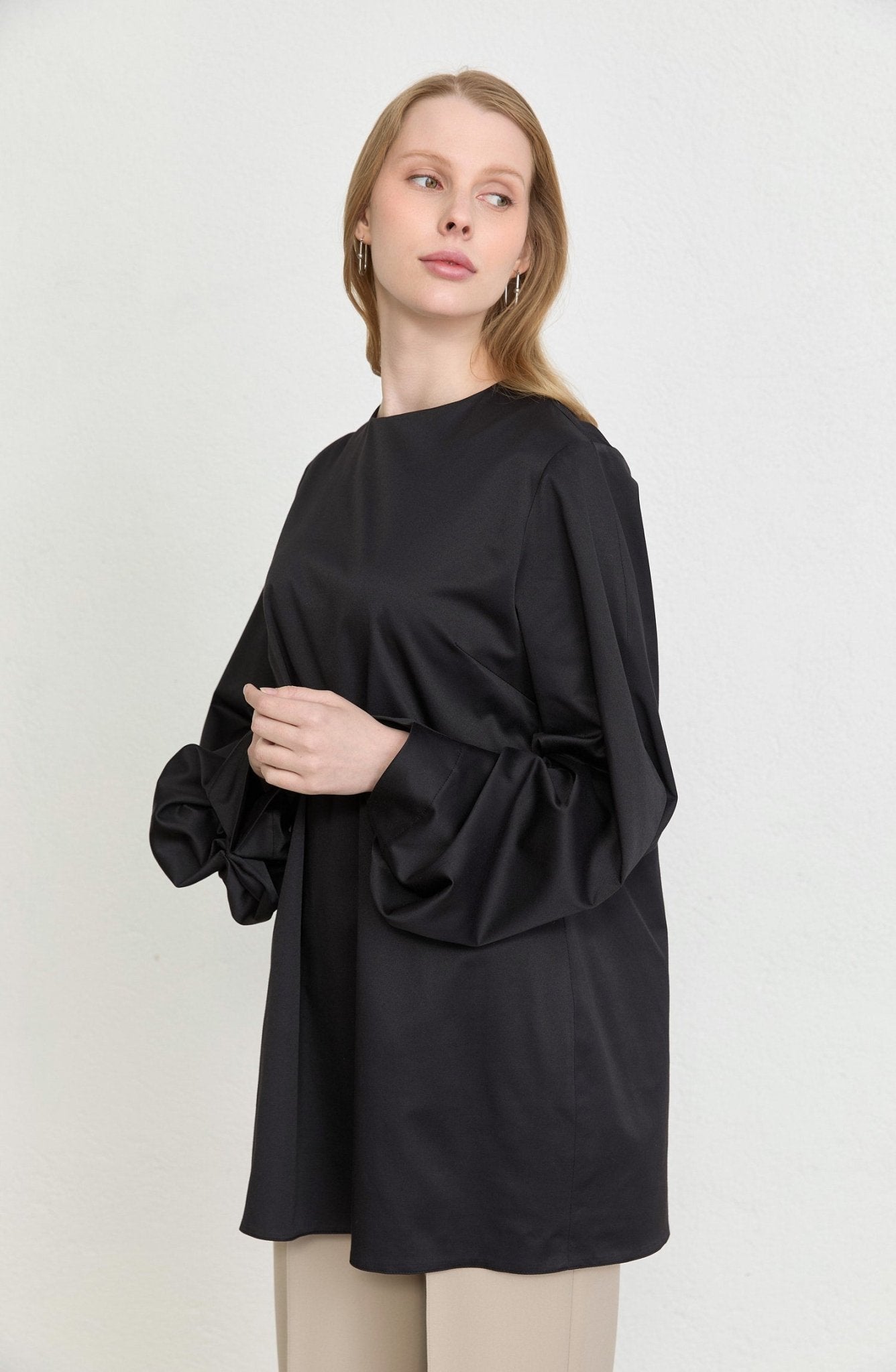 Balon Kol Siyah Pamuk Tunik Gömlek - Fatma Atasoy