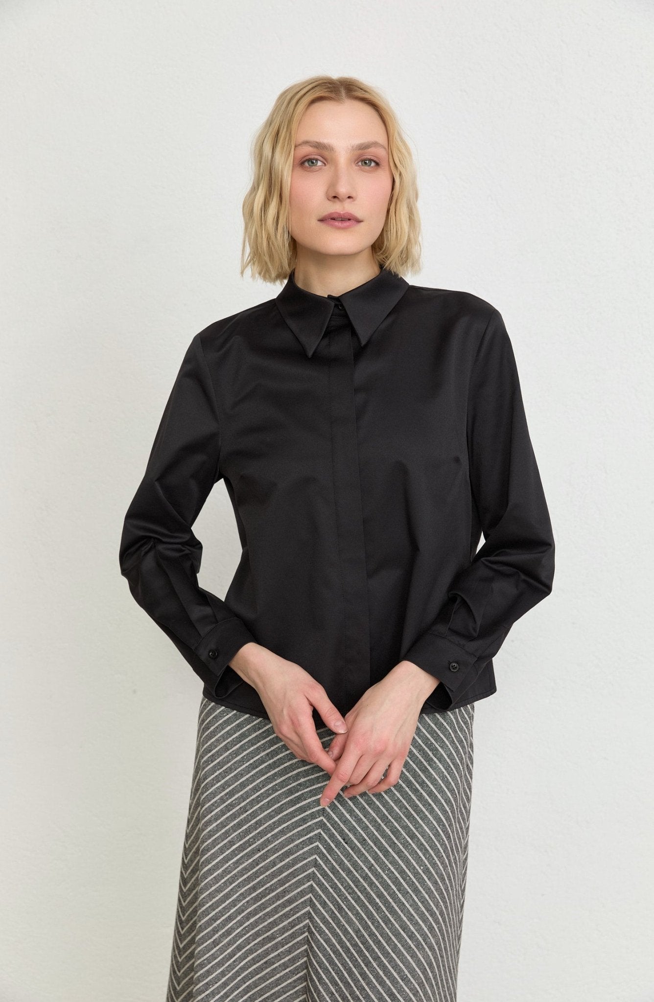 Basic Siyah Pamuk Gömlek - Fatma Atasoy