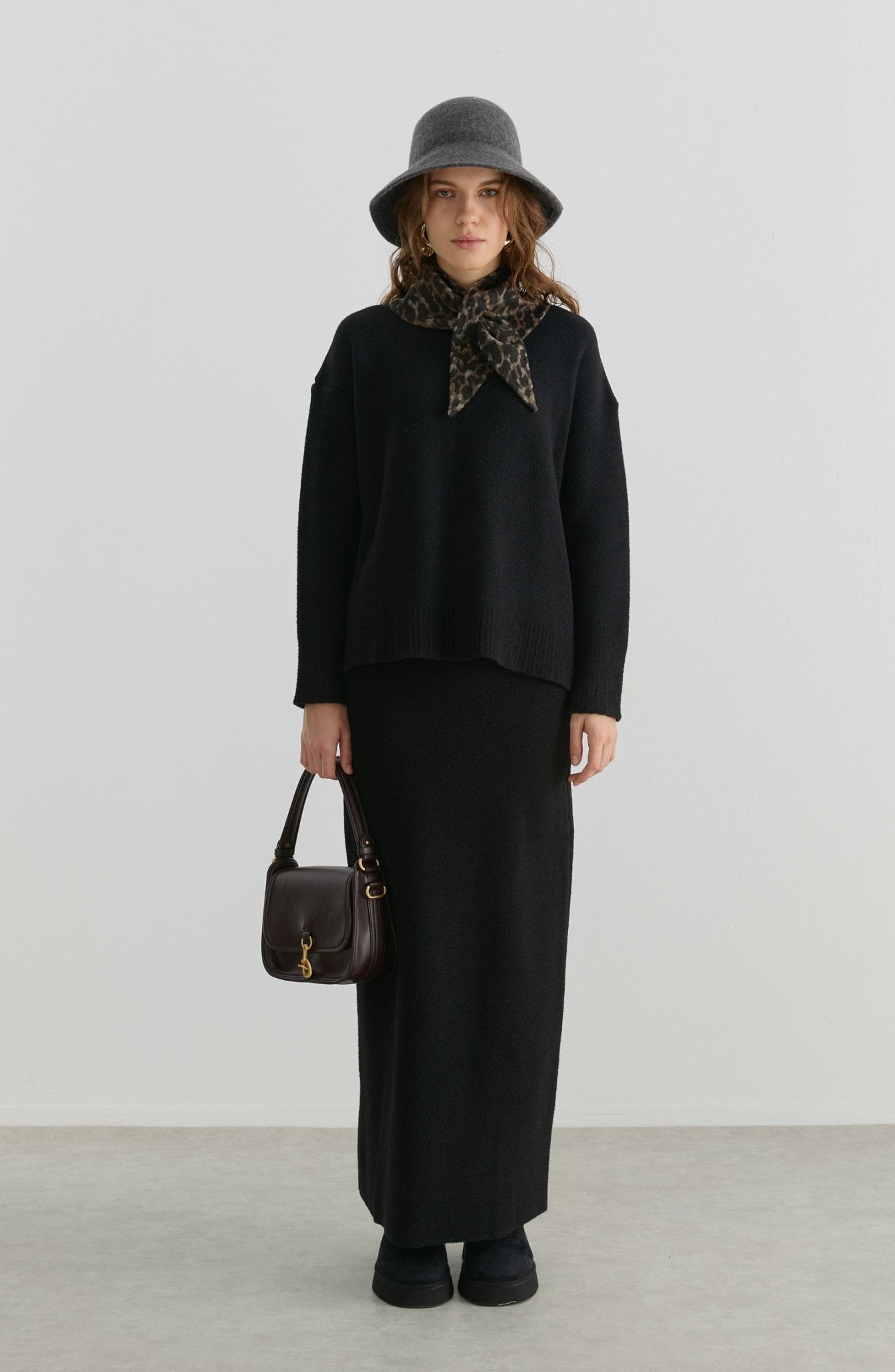 Basic Yumoş Siyah Triko Etekli İkili Takım - Fatma Atasoy