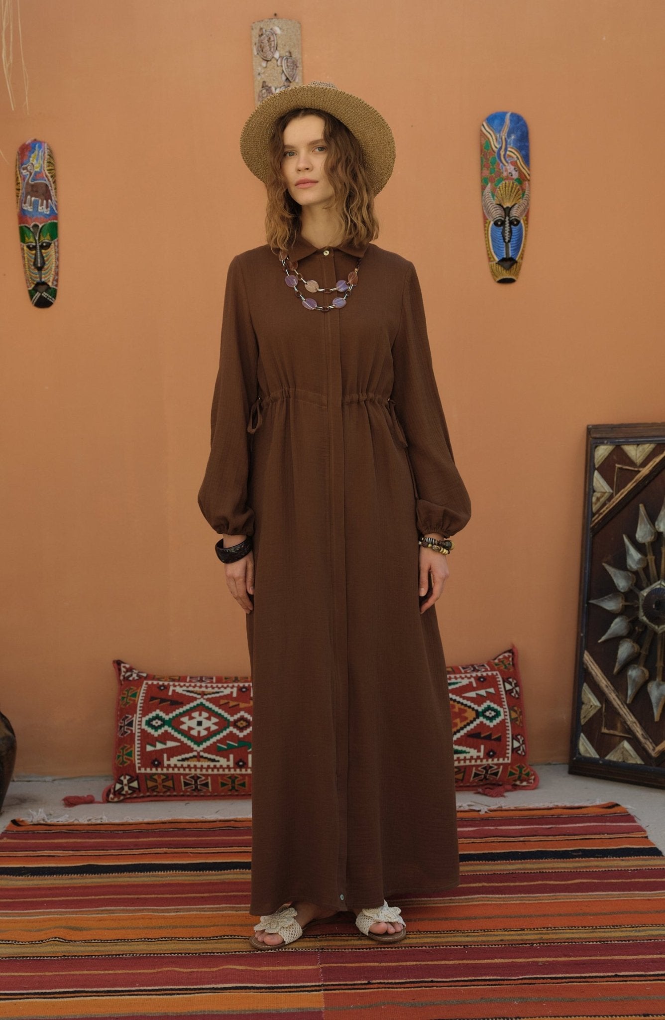 Bel Büzgülü Müslin Kahverengi Ferace Elbise - Fatma Atasoy