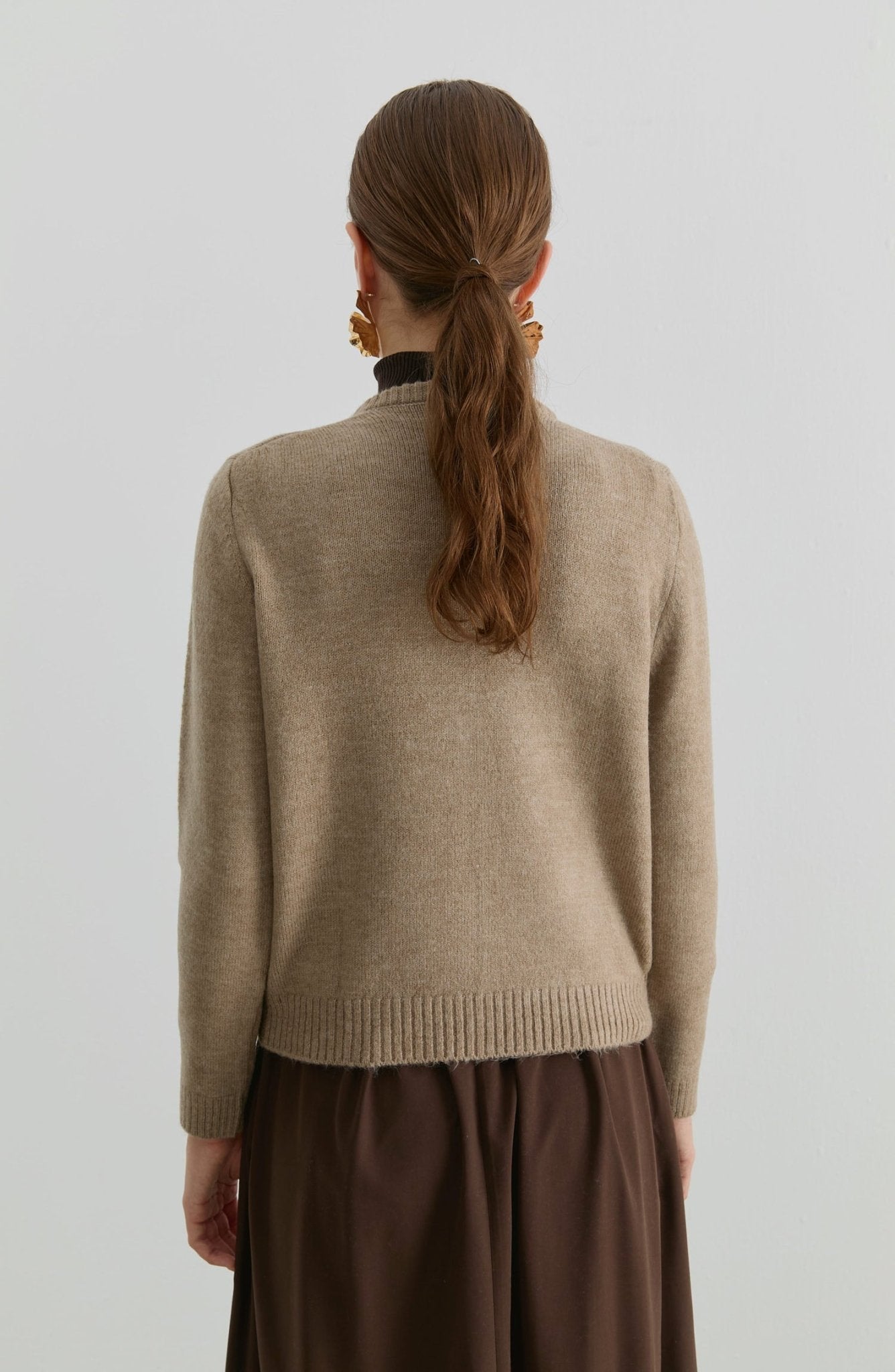 Çiçek Nakışlı Vizon Kısa Triko Hırka - Fatma Atasoy