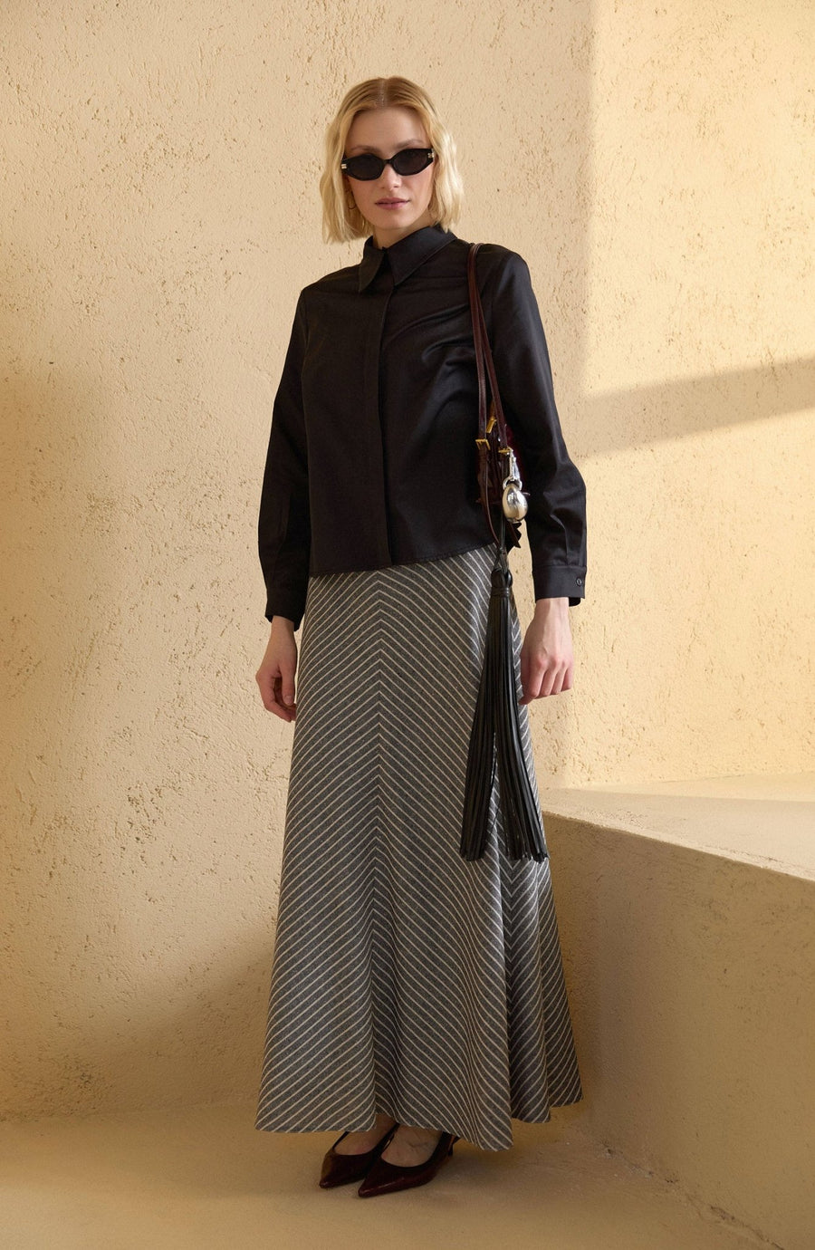 Çizgili Siyah Keten Etek