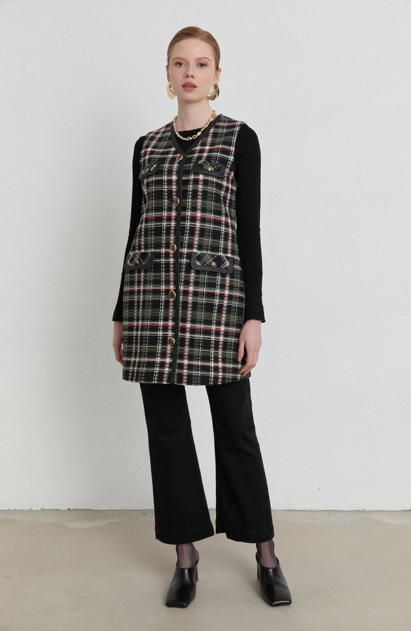 Deri Biyeli Haki Ekose Tüvit Yelek - Fatma Atasoy