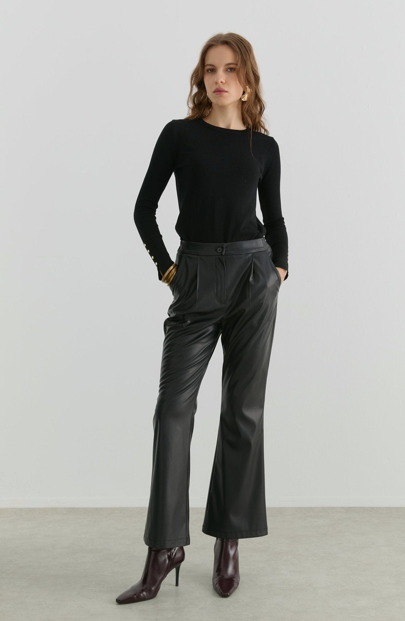 Deri Siyah İspanyol Paça Pantolon - Fatma Atasoy