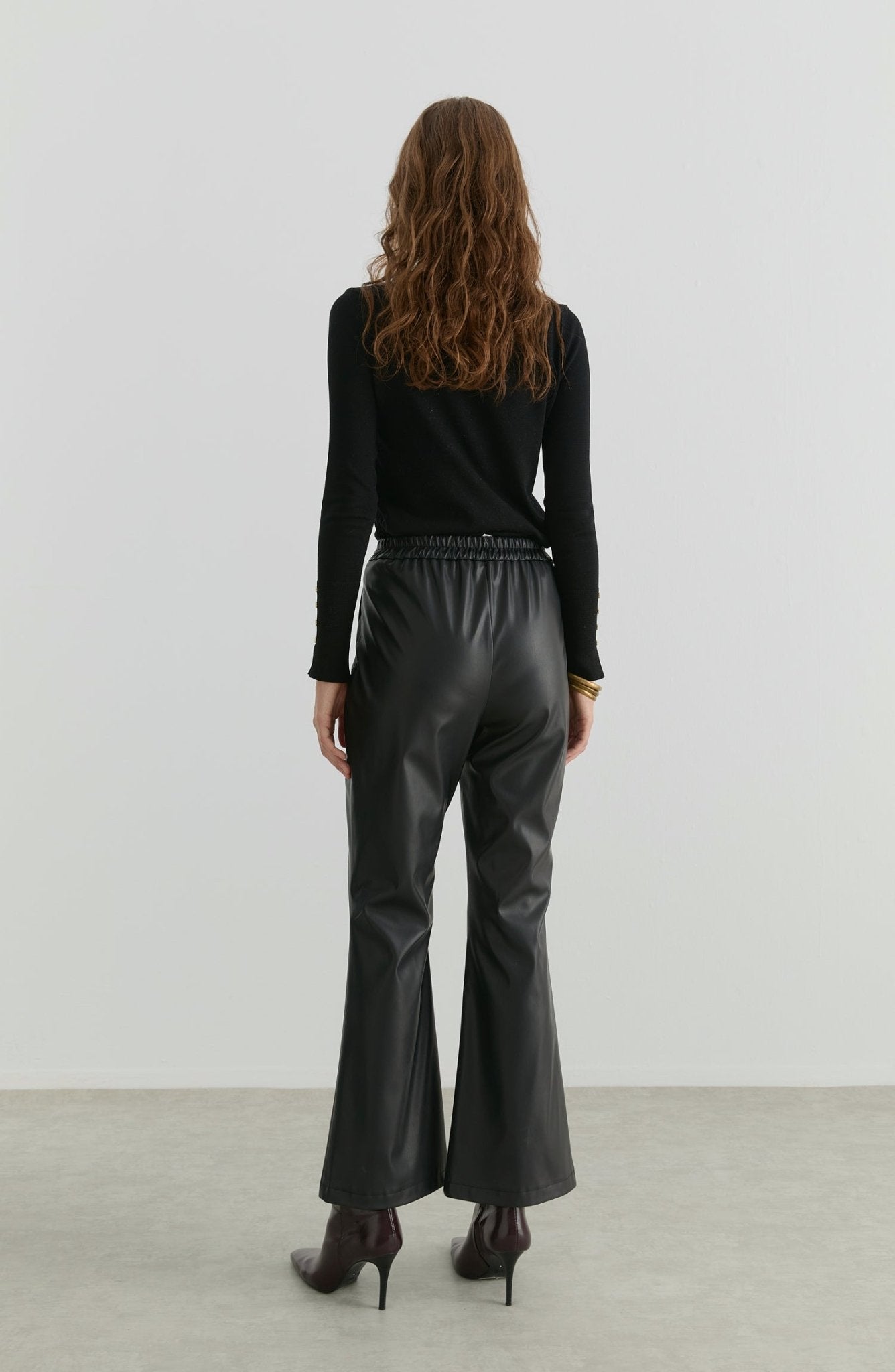 Deri Siyah İspanyol Paça Pantolon - Fatma Atasoy