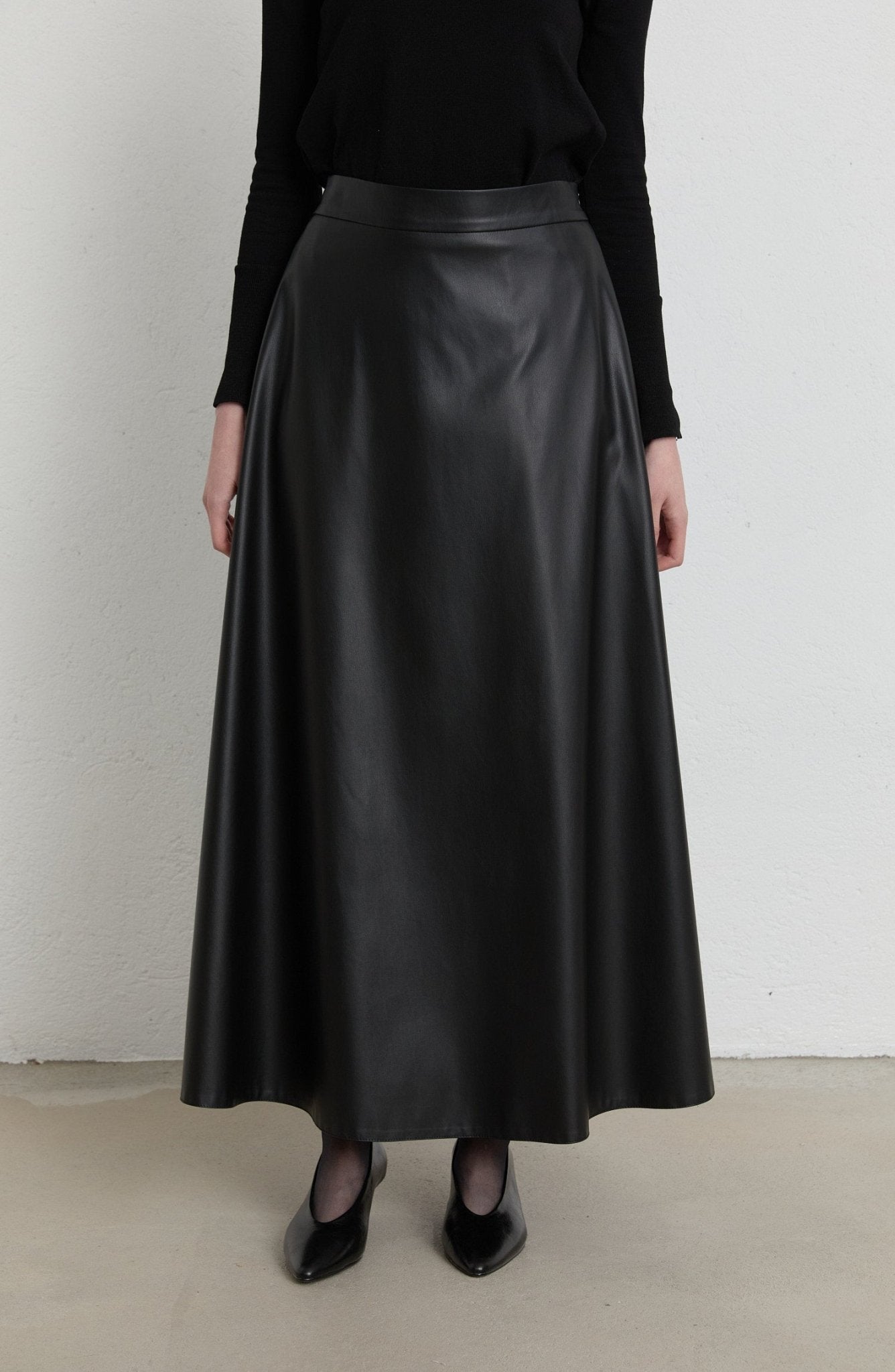 Deri Siyah Kloş Etek - Fatma Atasoy