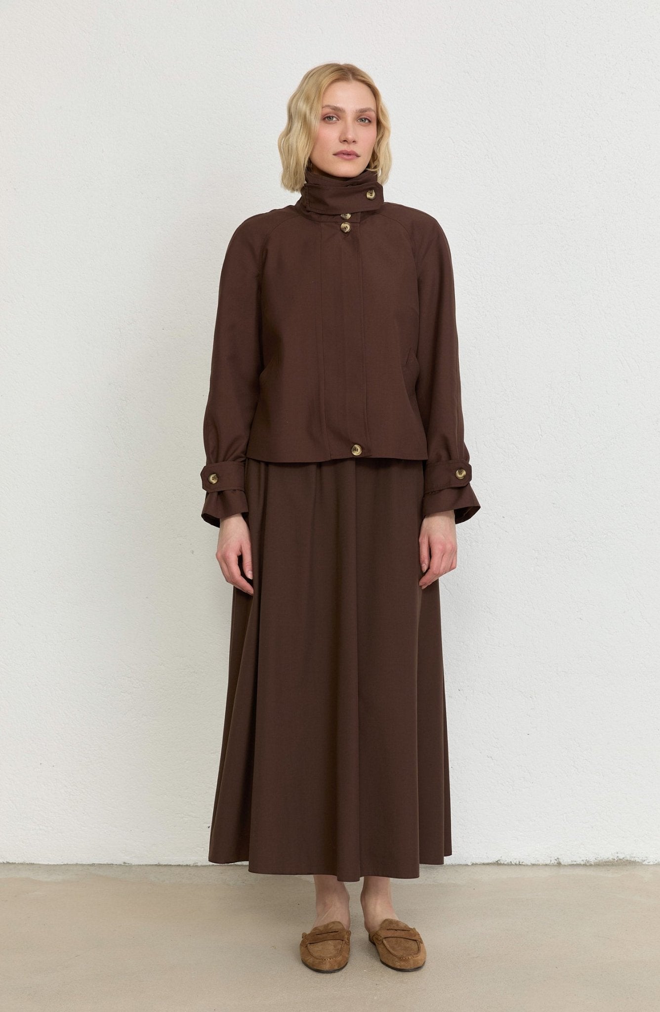Dik Yaka Acı Kahve Oversize Midi Trenç Ceket - Fatma Atasoy