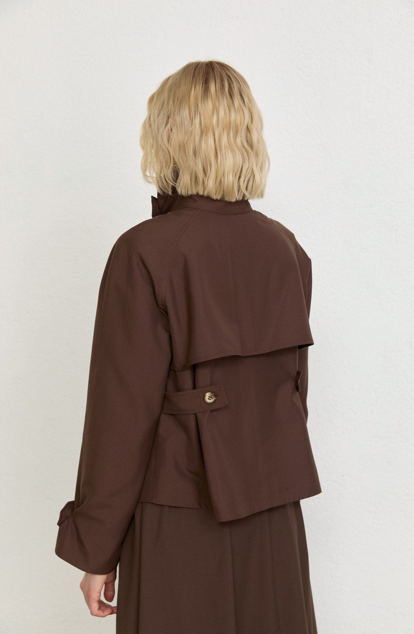 Dik Yaka Acı Kahve Oversize Midi Trenç Ceket - Fatma Atasoy