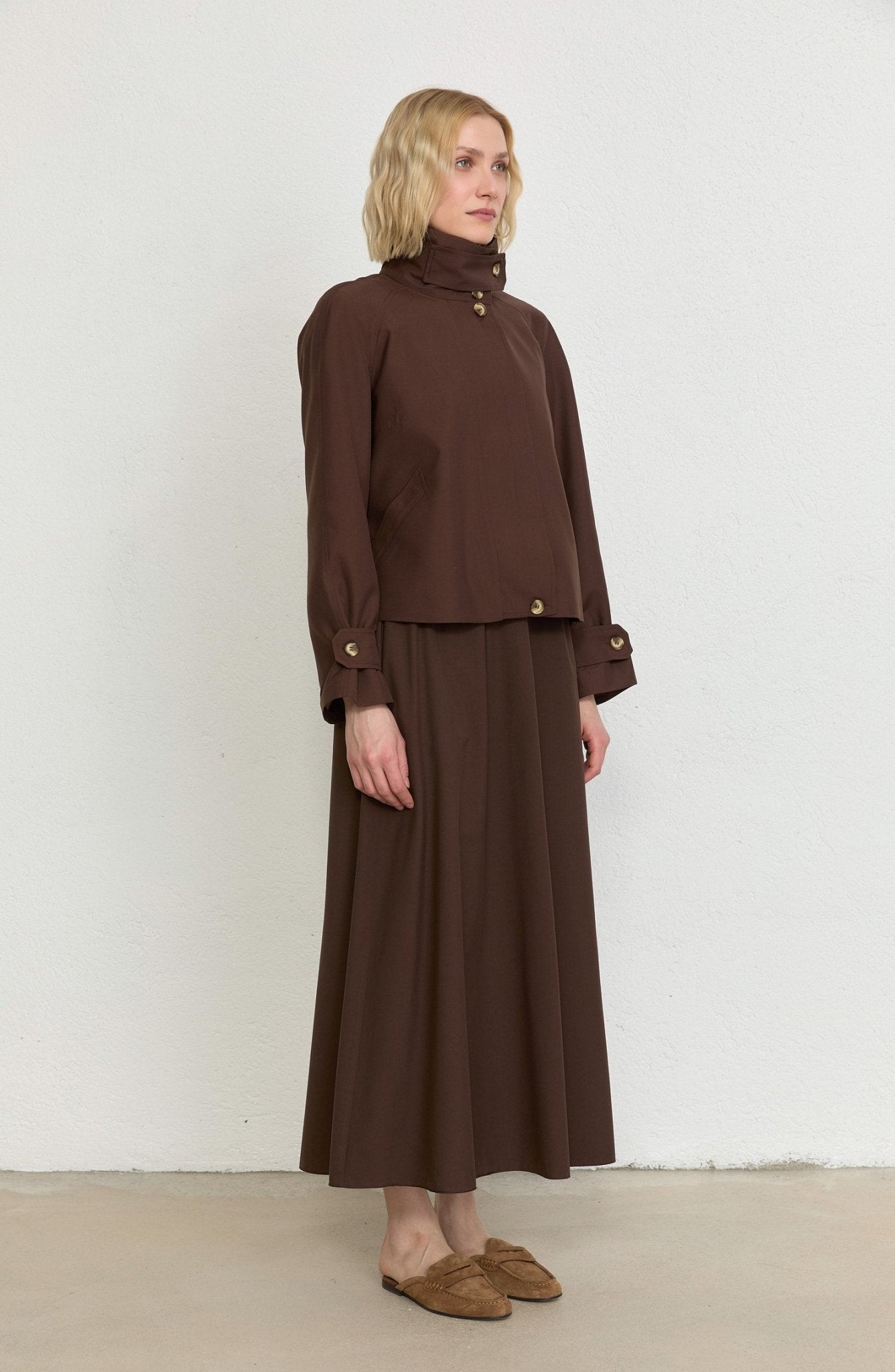 Dik Yaka Acı Kahve Oversize Midi Trenç Ceket - Fatma Atasoy