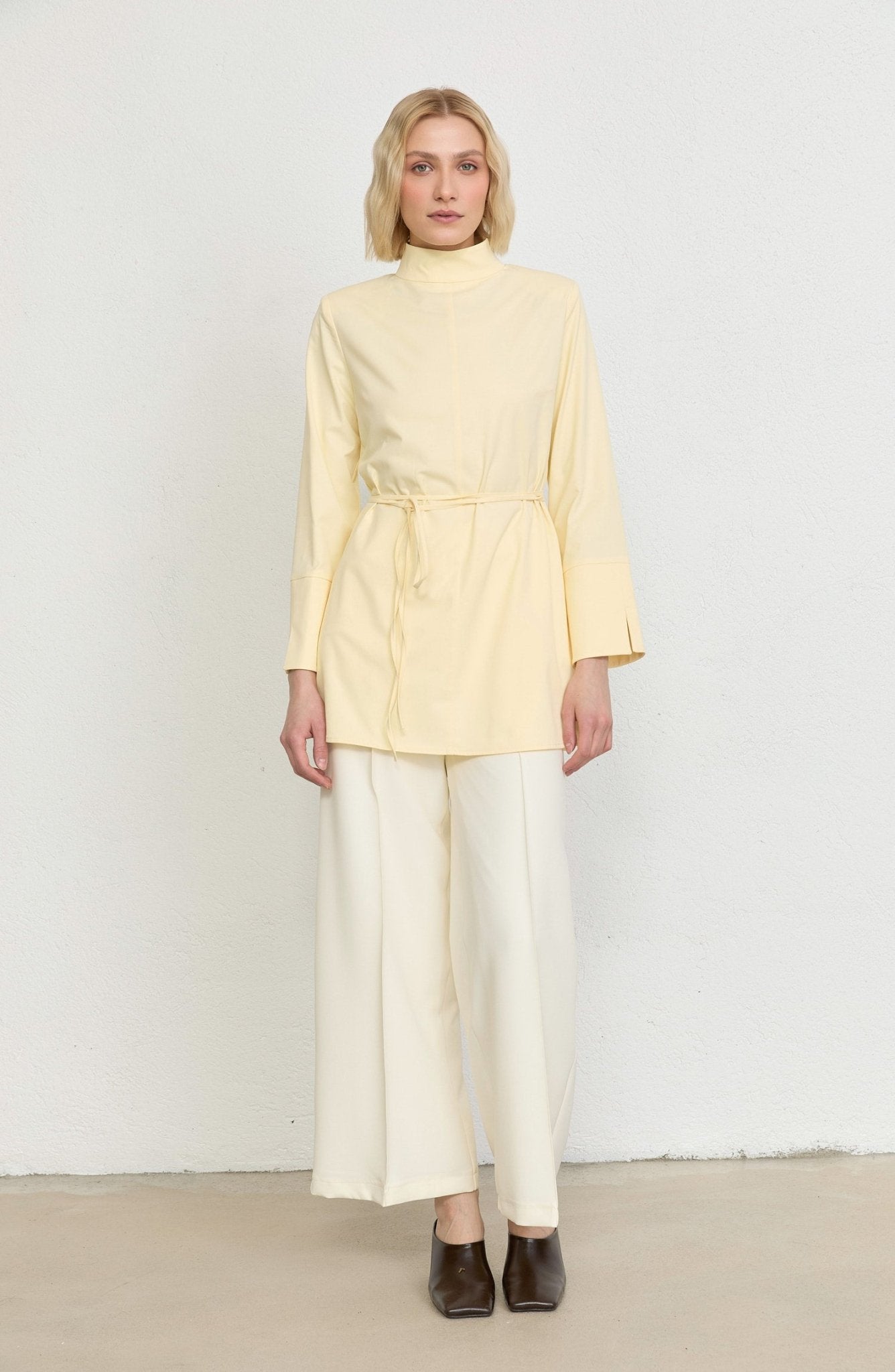 Dik Yaka Butter Sarı Basic Pamuk Tunik Gömlek - Fatma Atasoy