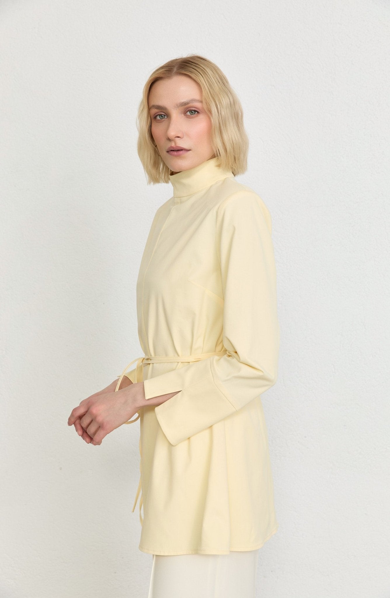 Dik Yaka Butter Sarı Basic Pamuk Tunik Gömlek - Fatma Atasoy