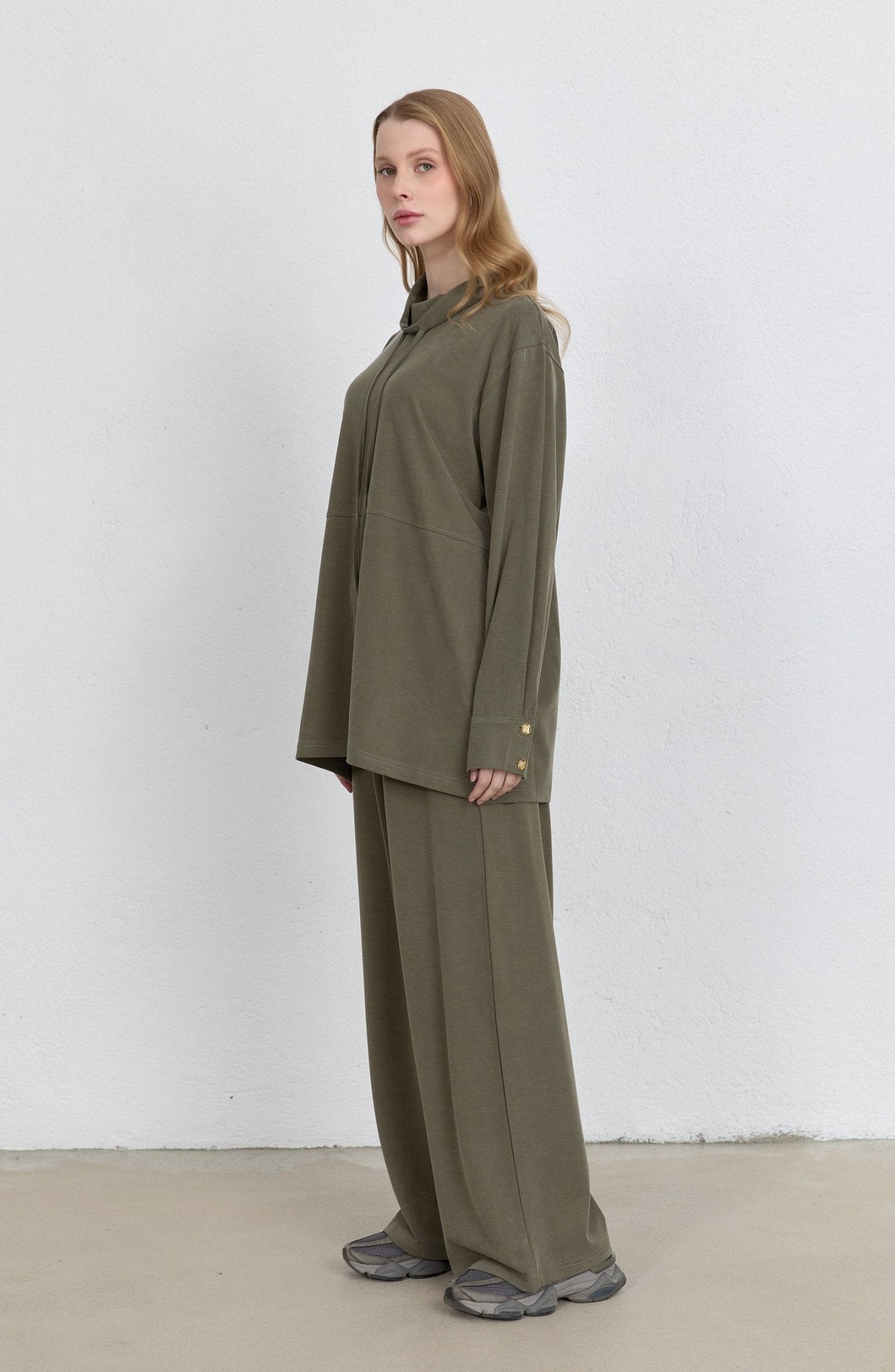 Dik Yaka Haki Soft Touch Viskon İkili Takım - Fatma Atasoy