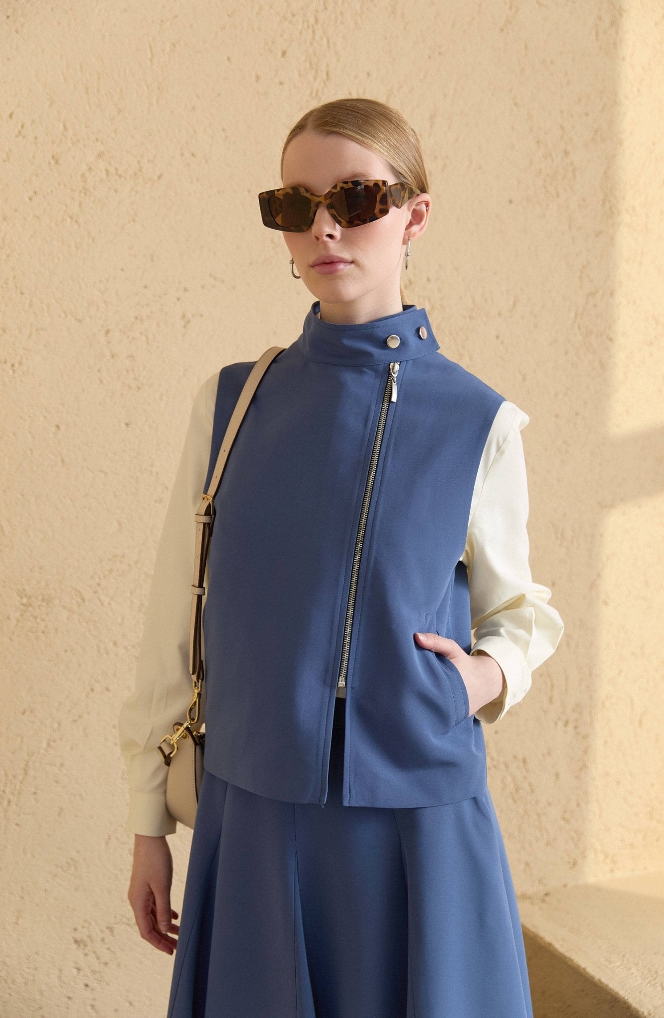 Dik Yaka İndigo Parçalı Yelek Etek Takım - Fatma Atasoy